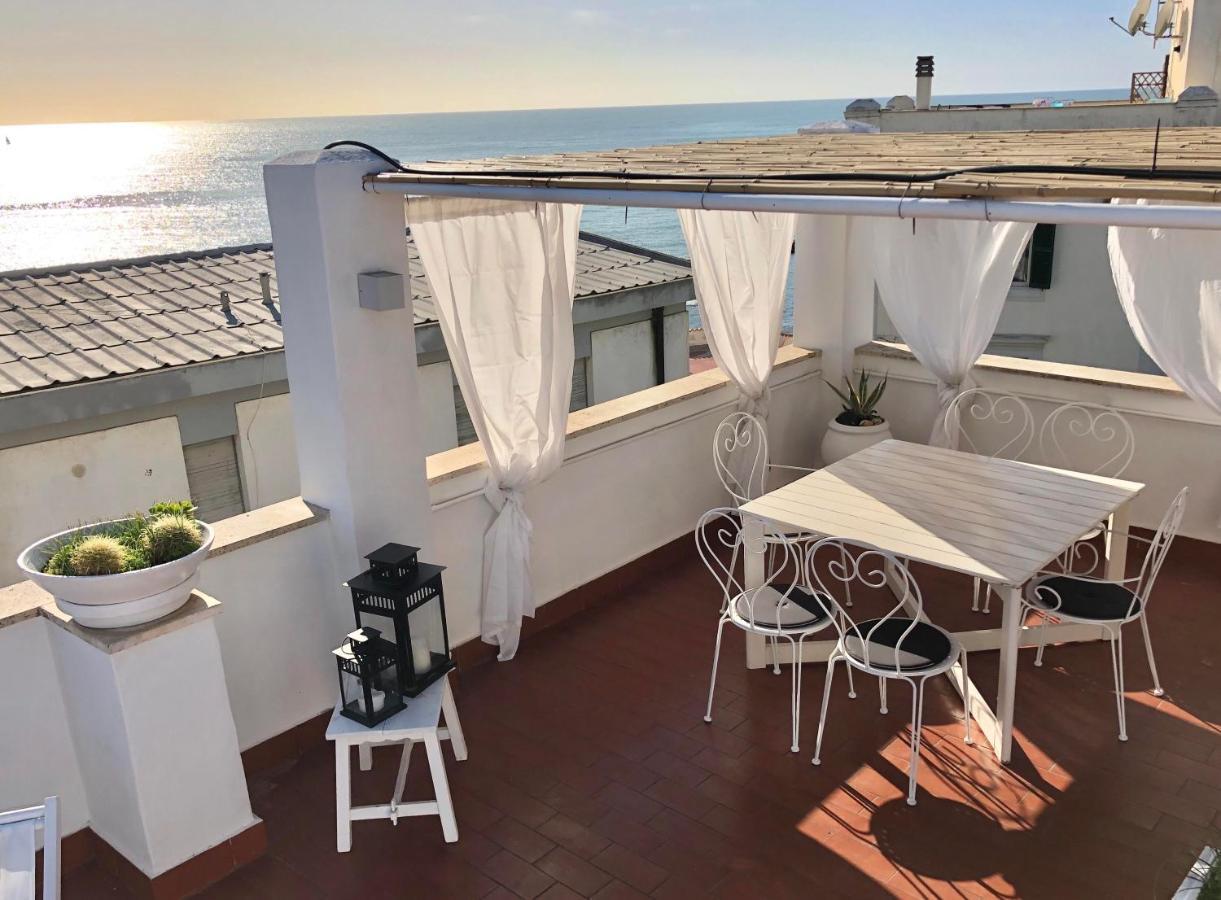 La Terrazza Sul Mare Villa Santa Marinella Luaran gambar